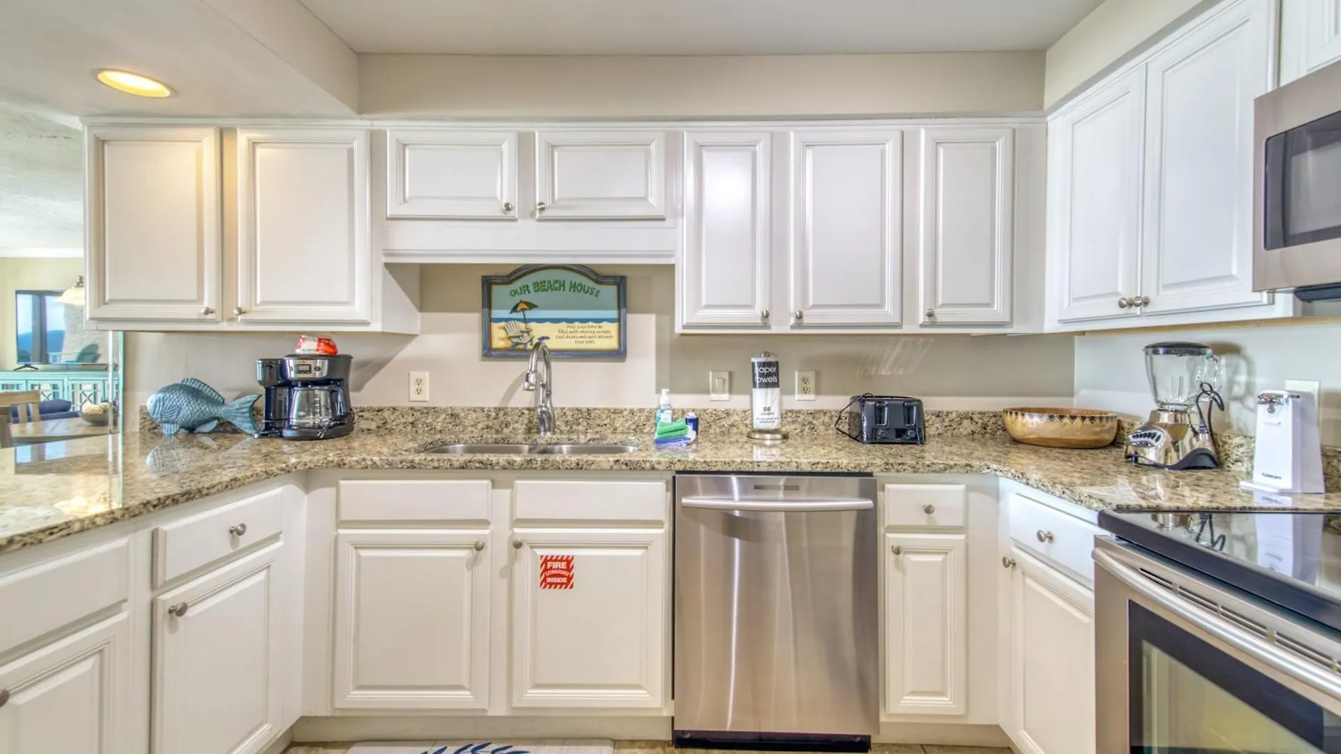 Beach House Condominiums B404 - Beachfront With Pool, Wifi, & Beach Service Destin United States